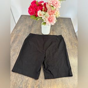 Bermuda shorts -black